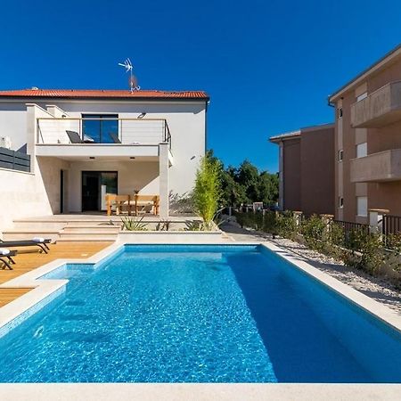 Ližnjan Villa Munat מראה חיצוני תמונה