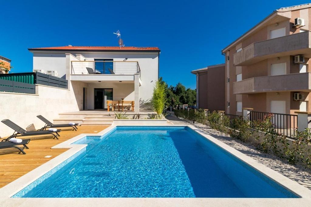 Ližnjan Villa Munat מראה חיצוני תמונה